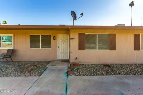 10851 W Santa Fe Dr, Sun City, AZ 85351
