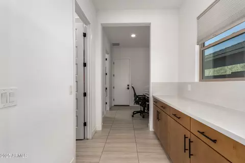 Entry Way - 3420 E Harwell Rd, Phoenix, AZ 85042 photo 4 of 4