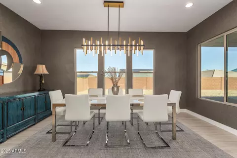 Dining - 3420 E Harwell Rd, Phoenix, AZ 85042 photo 1 of 2