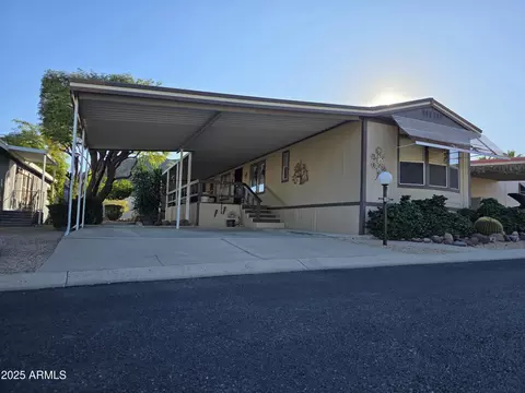 2233 E Behrend Dr #152, Phoenix, AZ 85024