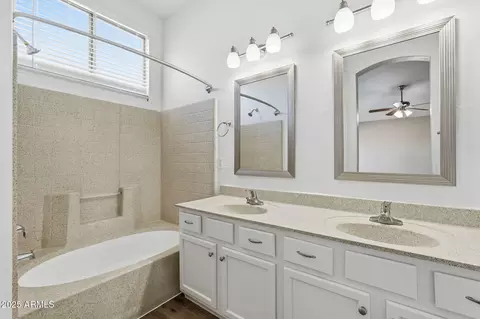 Bath - 1520 E Bowker St, Phoenix, AZ 85040 photo 1 of 4