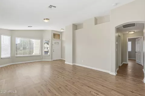 Living - 1520 E Bowker St, Phoenix, AZ 85040 photo 6 of 13