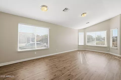 Living - 1520 E Bowker St, Phoenix, AZ 85040 photo 2 of 13