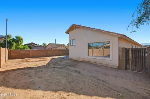 Exterior - 1520 E Bowker St, Phoenix, AZ 85040 photo 6 of 6