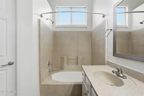 Bath - 1520 E Bowker St, Phoenix, AZ 85040 photo 2 of 4