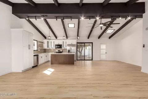 2319 W Wethersfield Rd, Phoenix, AZ 85029 photo 5