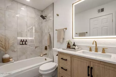 2319 W Wethersfield Rd, Phoenix, AZ 85029 photo 17