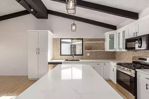 2319 W Wethersfield Rd, Phoenix, AZ 85029 photo 10