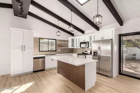 2319 W Wethersfield Rd, Phoenix, AZ 85029 photo 8