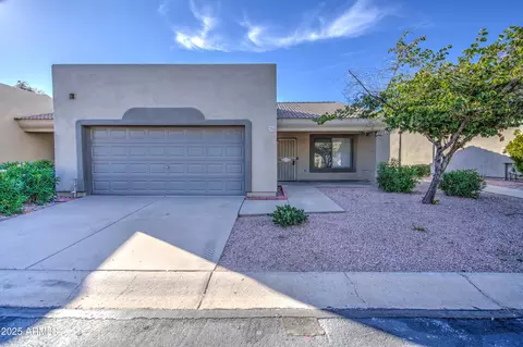 64 N 63rd St #25, Mesa, AZ 85205