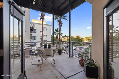 Exterior - 914 E Osborn Rd #306, Phoenix, AZ 85014 photo 2 of 3