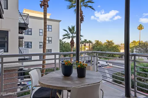 Exterior - 914 E Osborn Rd #306, Phoenix, AZ 85014 photo 1 of 3