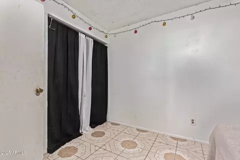 Bedroom - 6814 W Berkeley Rd, Phoenix, AZ 85035 photo 6 of 6
