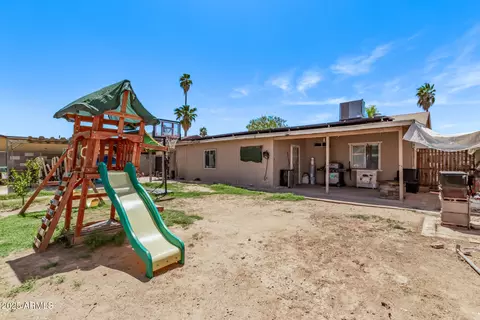 Exterior - 6814 W Berkeley Rd, Phoenix, AZ 85035 photo 6 of 9