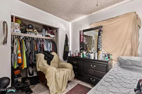 Bedroom - 6814 W Berkeley Rd, Phoenix, AZ 85035 photo 4 of 6