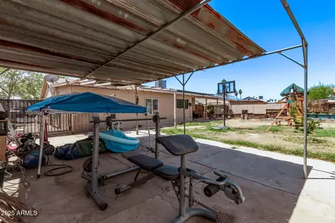 Exterior - 6814 W Berkeley Rd, Phoenix, AZ 85035 photo 9 of 9