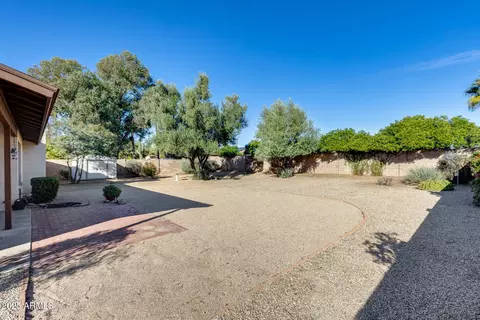 Exterior - 4442 E Kelton Ln, Phoenix, AZ 85032 photo 6 of 9