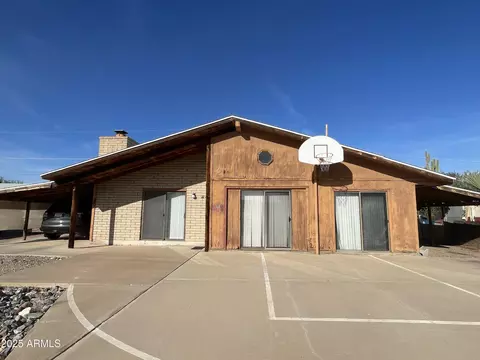 68 E Donna Dr, Queen Valley, AZ 85118