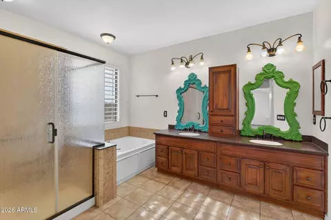 Bath - 4167 E Ravenswood Dr, Gilbert, AZ 85298 photo 4 of 6