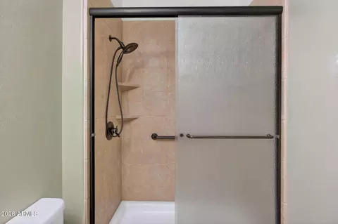Bath - 4167 E Ravenswood Dr, Gilbert, AZ 85298 photo 6 of 6