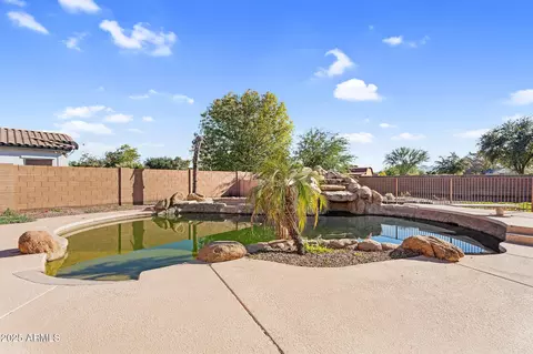 Exterior - 4167 E Ravenswood Dr, Gilbert, AZ 85298 photo 5 of 17