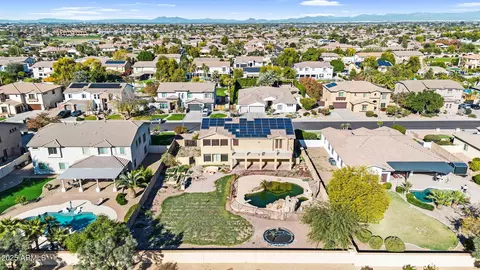 View/Area - 4167 E Ravenswood Dr, Gilbert, AZ 85298 photo 9 of 14