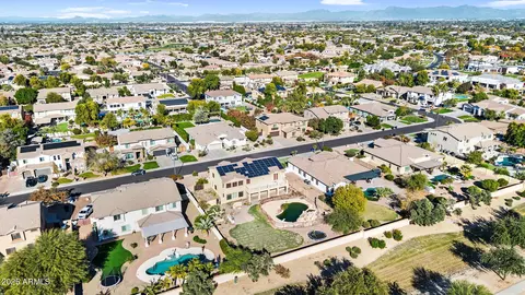 View/Area - 4167 E Ravenswood Dr, Gilbert, AZ 85298 photo 7 of 14