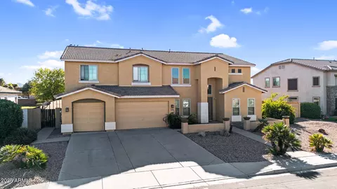 Exterior - 4167 E Ravenswood Dr, Gilbert, AZ 85298 photo 14 of 17