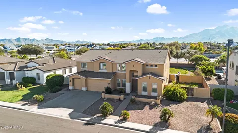 View/Area - 4167 E Ravenswood Dr, Gilbert, AZ 85298 photo 2 of 14