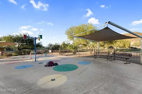 View/Area - 8164 E Sienna St, Mesa, AZ 85207 photo 7 of 20