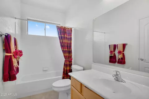 Bath - 8164 E Sienna St, Mesa, AZ 85207 photo 6 of 8