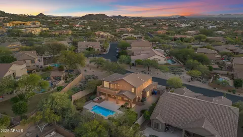 View/Area - 8164 E Sienna St, Mesa, AZ 85207 photo 3 of 20