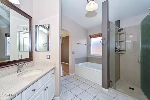Bath - 1017 E Montoya Ln, Phoenix, AZ 85024 photo 1 of 4