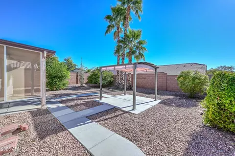 Exterior - 1017 E Montoya Ln, Phoenix, AZ 85024 photo 6 of 7