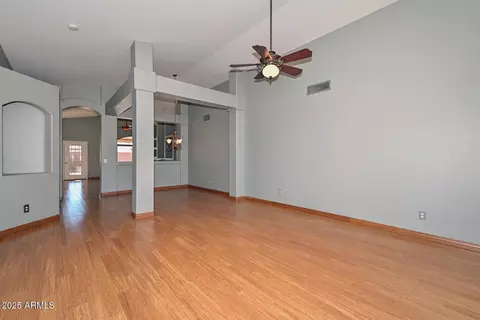 Living - 1017 E Montoya Ln, Phoenix, AZ 85024 photo 3 of 9