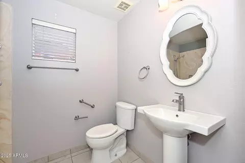 Bath - 1017 E Montoya Ln, Phoenix, AZ 85024 photo 3 of 4