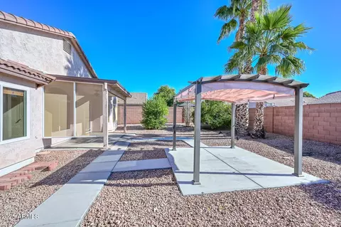 Exterior - 1017 E Montoya Ln, Phoenix, AZ 85024 photo 4 of 7