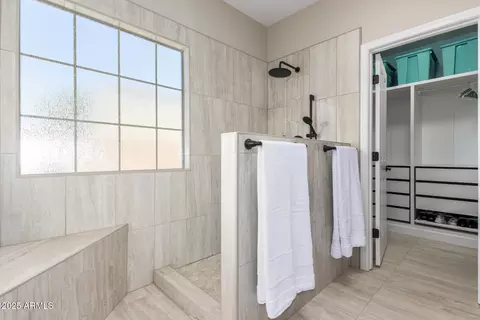 Bath - 1310 E Parkview Dr, Gilbert, AZ 85295 photo 3 of 5