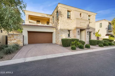 Exterior - 3918 E Crittenden Ln, Phoenix, AZ 85018 photo 2 of 13