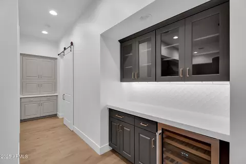 Entry Way - 3918 E Crittenden Ln, Phoenix, AZ 85018 photo 1 of 1