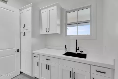 Other - 3918 E Crittenden Ln, Phoenix, AZ 85018 photo 12 of 18