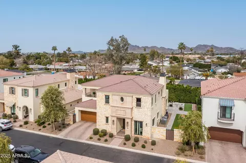 View/Area - 3918 E Crittenden Ln, Phoenix, AZ 85018 photo 2 of 3