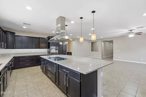 Kitchen - 3377 E Tiffany Ct, Gilbert, AZ 85298 photo 5 of 6