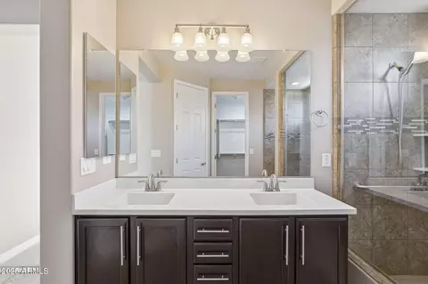 Bath - 3377 E Tiffany Ct, Gilbert, AZ 85298 photo 2 of 5