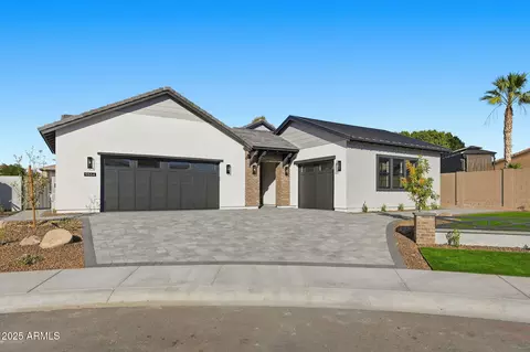 9864 W Black Hill Rd, Peoria, AZ 85383