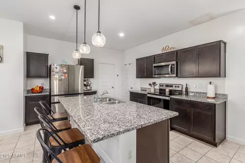 2102 W Sable Ave, Apache Junction, AZ 85120 photo 7