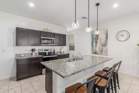2102 W Sable Ave, Apache Junction, AZ 85120 photo 6