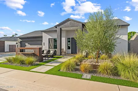 Exterior - 928 E Berridge Ln, Phoenix, AZ 85014 photo 35 of 35
