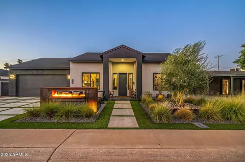 Exterior - 928 E Berridge Ln, Phoenix, AZ 85014 photo 20 of 35