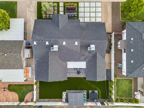 View/Area - 928 E Berridge Ln, Phoenix, AZ 85014 photo 11 of 24